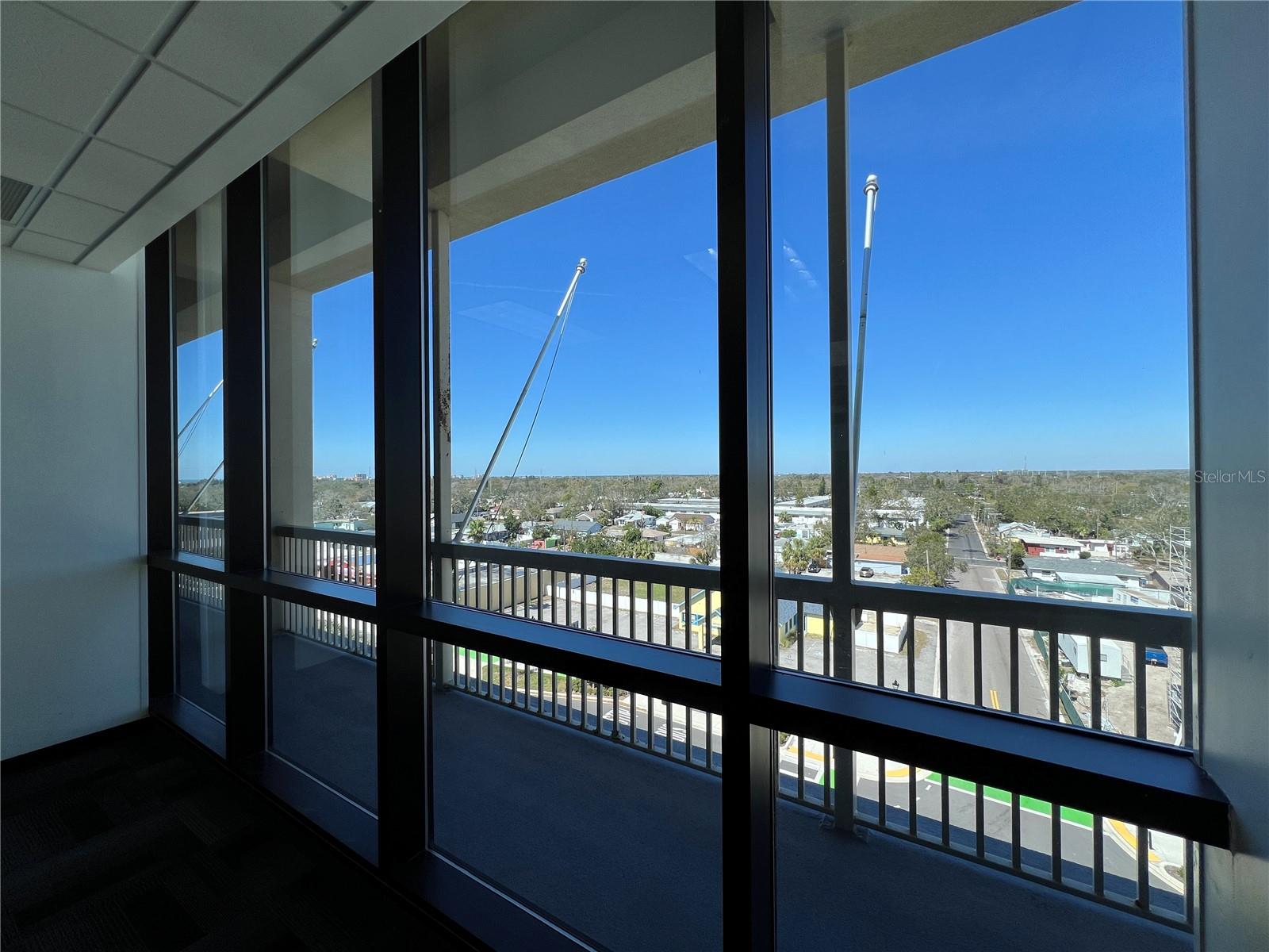 Image 9 of 13 For 1255 Cleveland Street 400