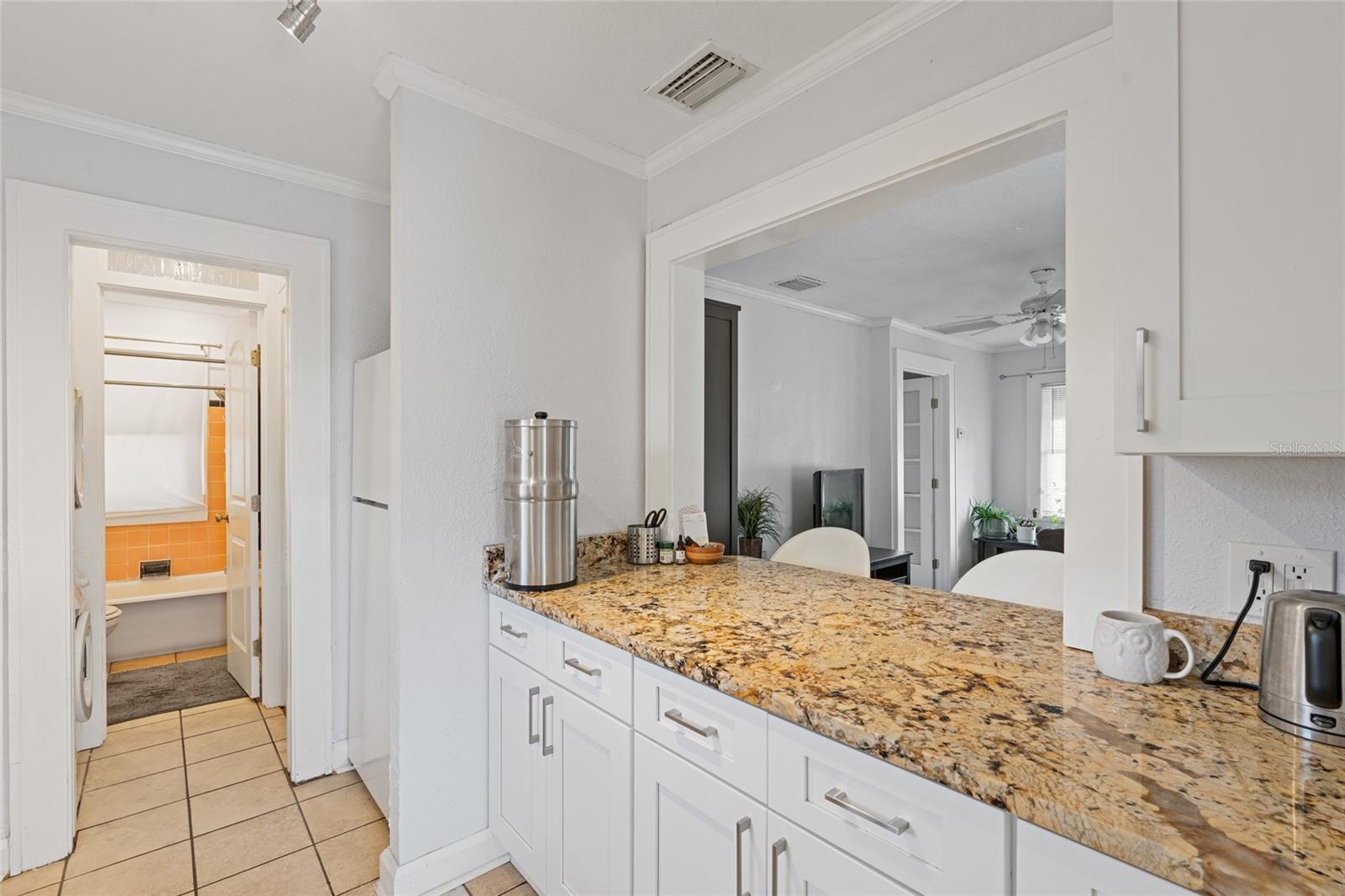 Image 17 of 20 For 727 23rd Avenue N