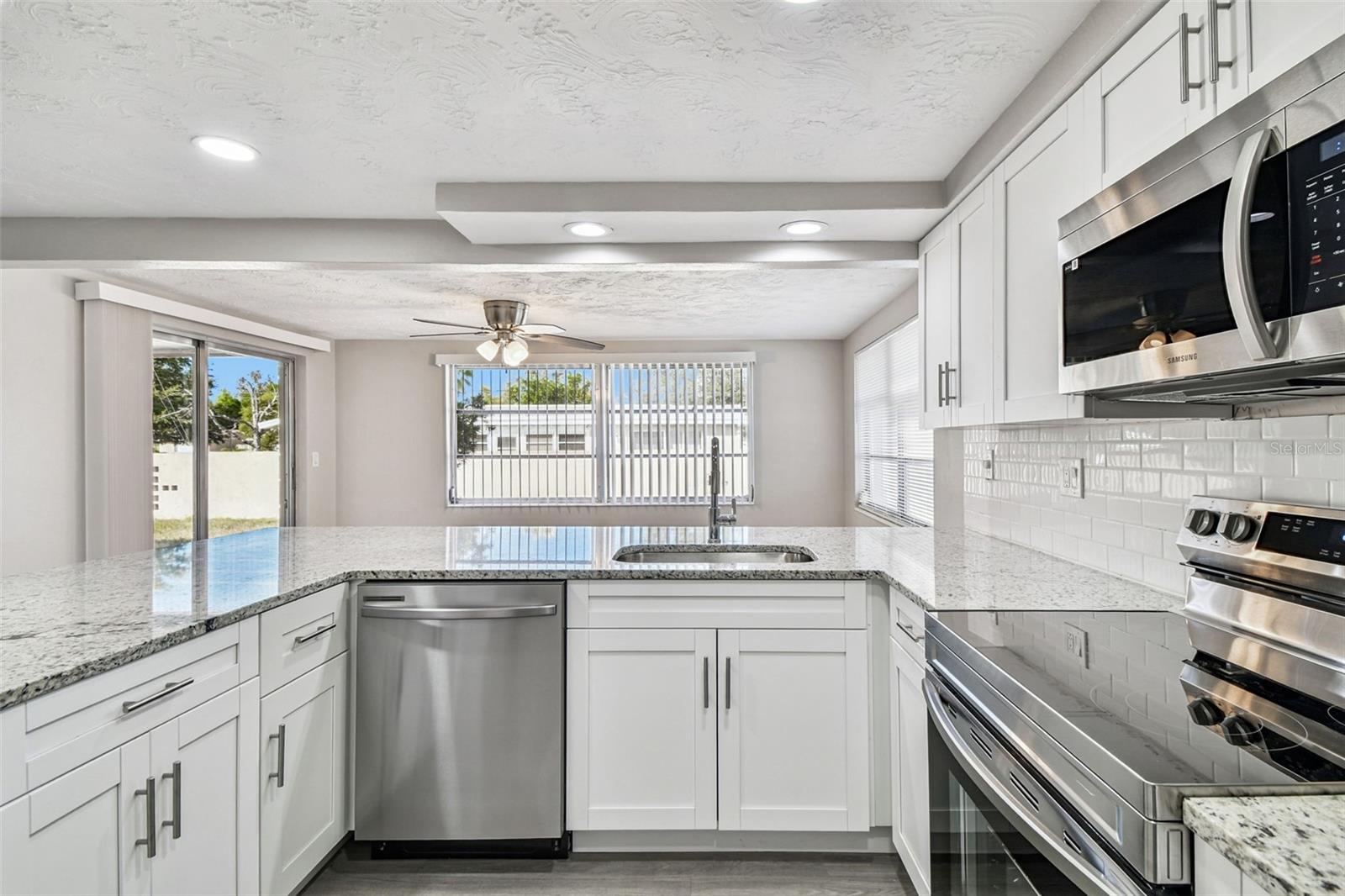 Image 14 of 42 For 3243 Eisenhower Drive