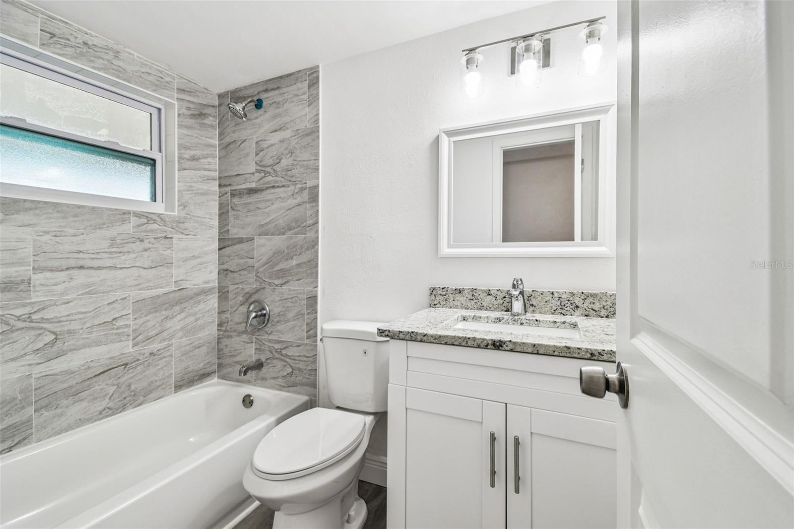 Image 18 of 42 For 3243 Eisenhower Drive