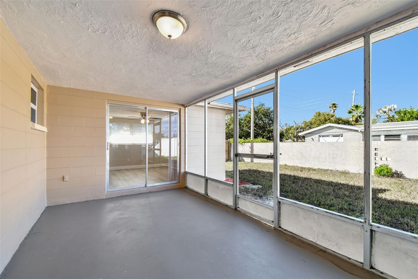 Image 28 of 42 For 3243 Eisenhower Drive