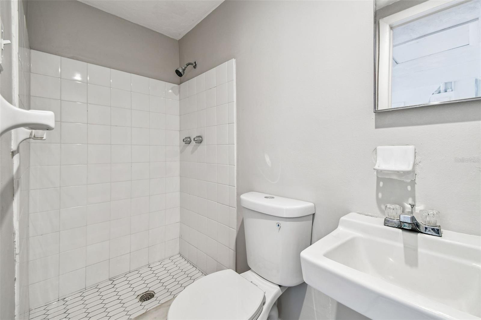 Image 35 of 42 For 3243 Eisenhower Drive