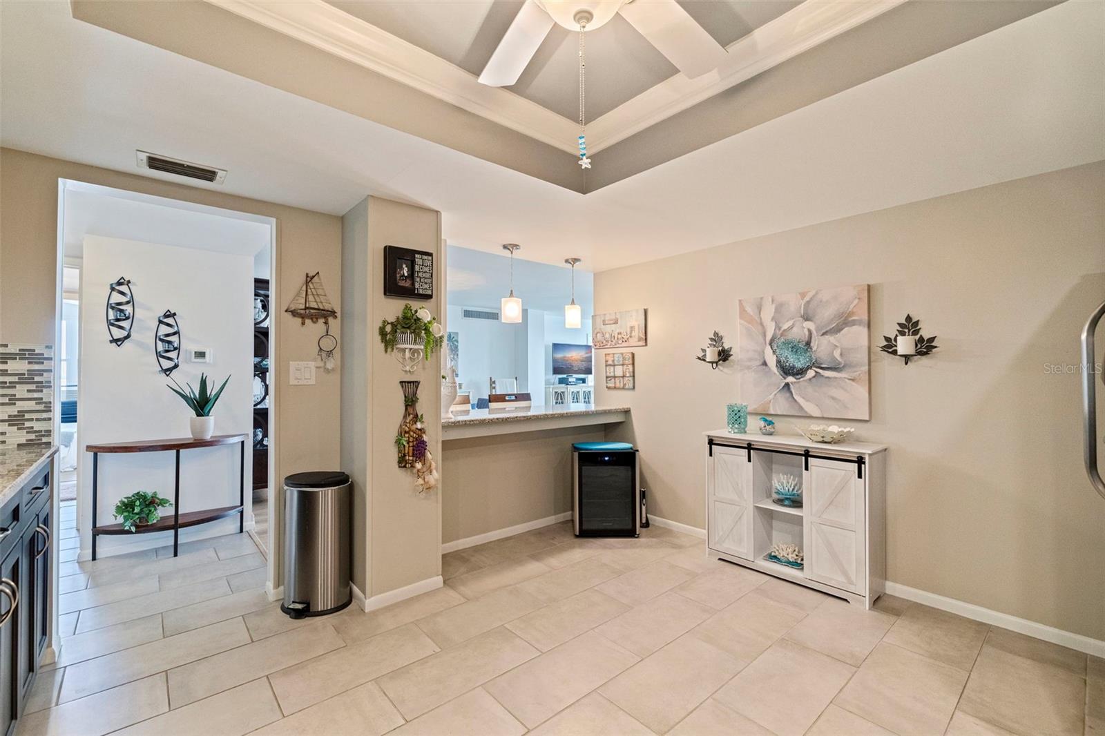 Image 10 of 58 For 5200 Brittany Drive S 1701