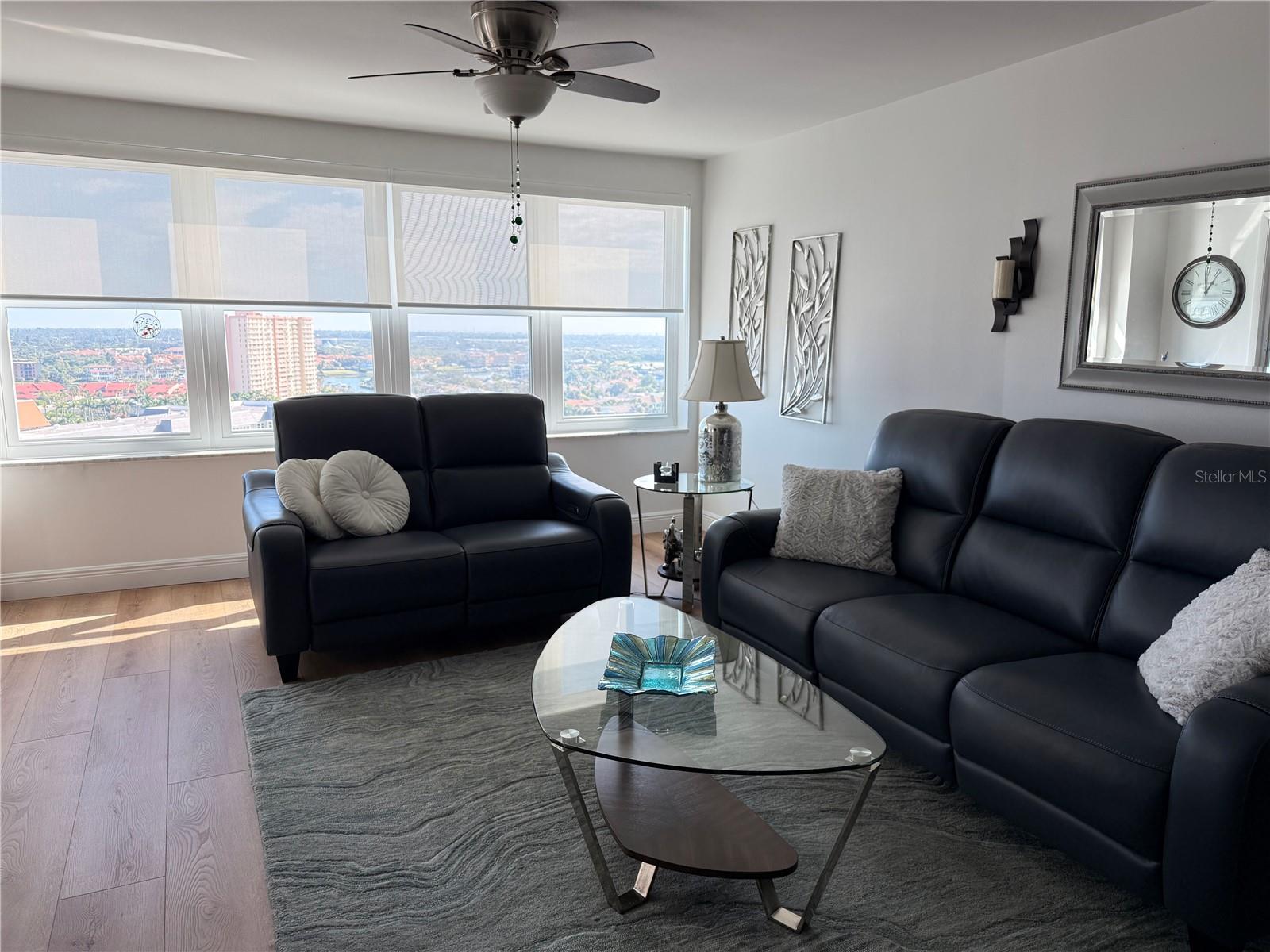 Image 16 of 58 For 5200 Brittany Drive S 1701