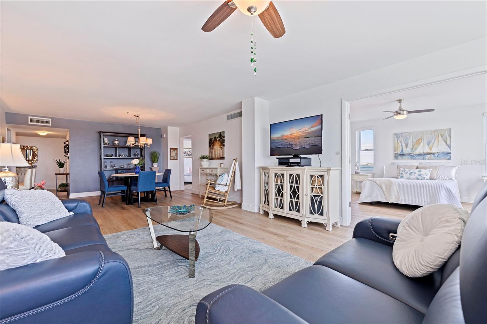 Image 18 of 58 For 5200 Brittany Drive S 1701