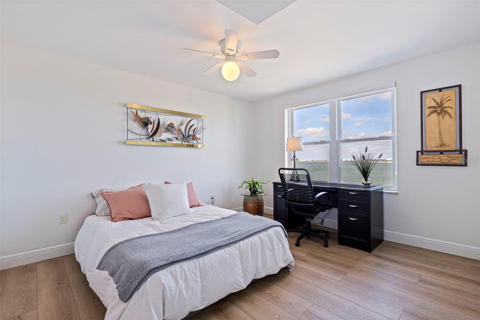 Image 27 of 58 For 5200 Brittany Drive S 1701