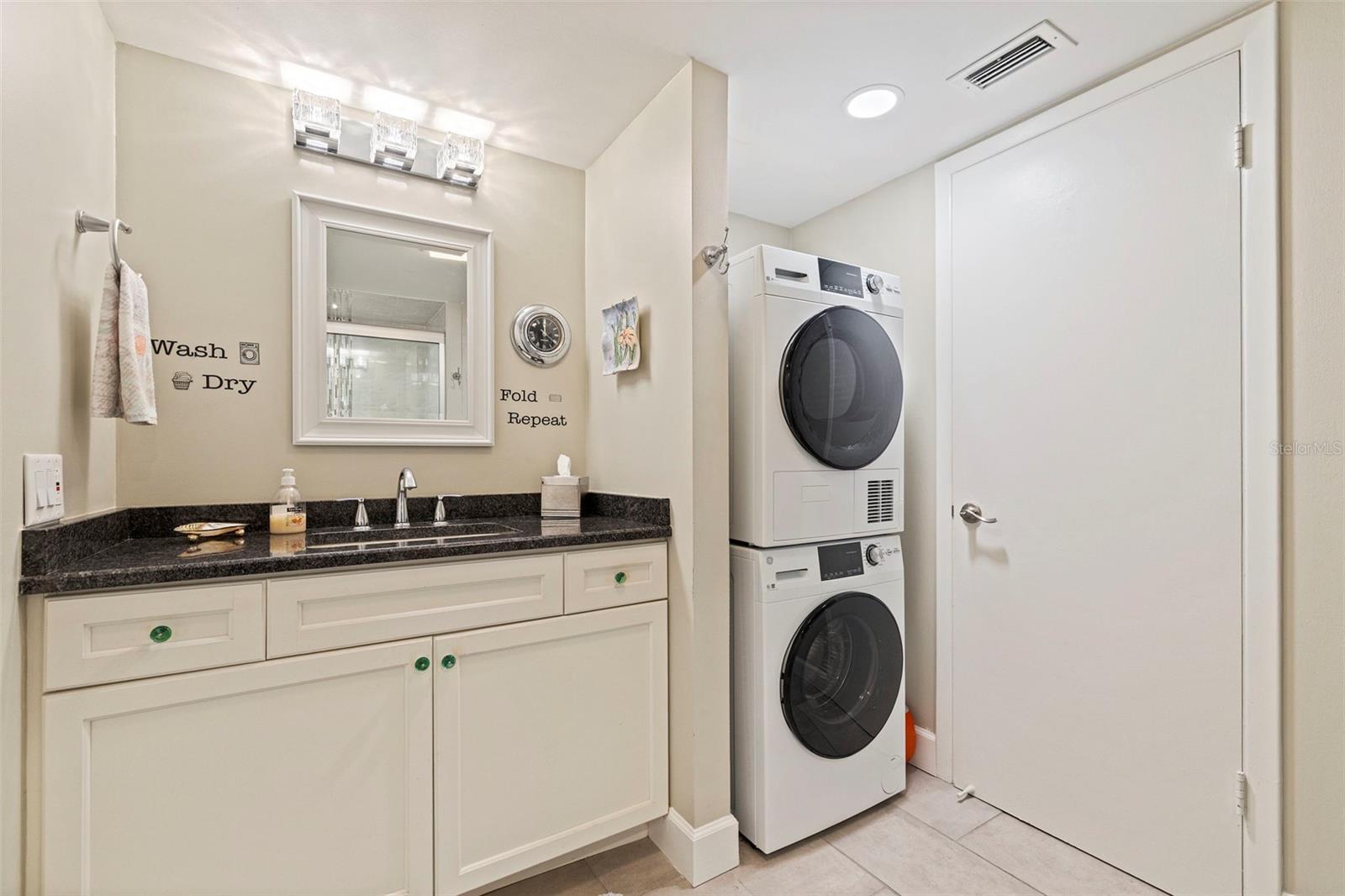 Image 29 of 58 For 5200 Brittany Drive S 1701