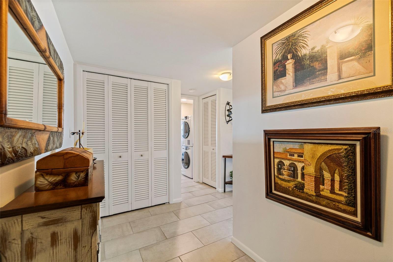 Image 5 of 58 For 5200 Brittany Drive S 1701