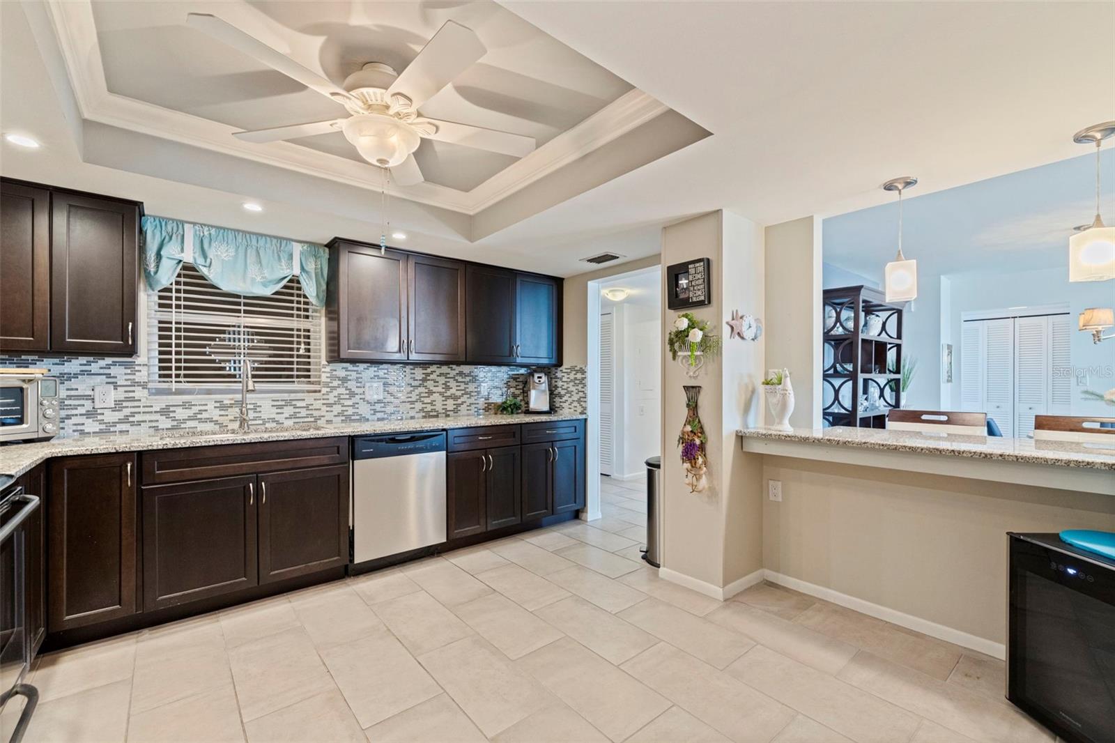 Image 9 of 58 For 5200 Brittany Drive S 1701