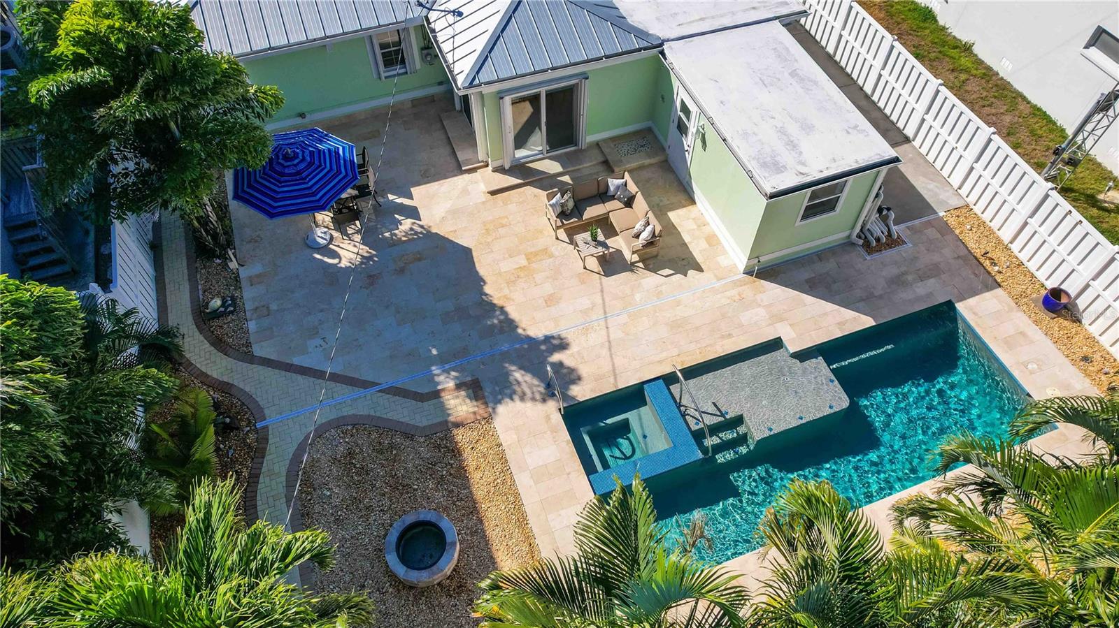 Details for 107 8th Street, BELLEAIR BEACH, FL 33786