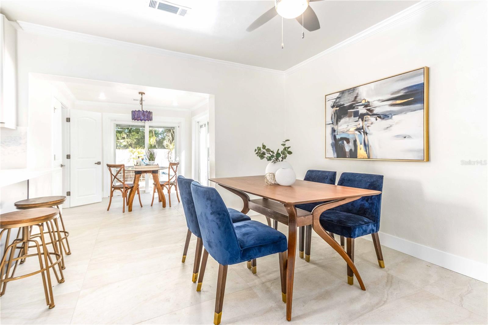 Image 11 of 36 For 107 8th Street