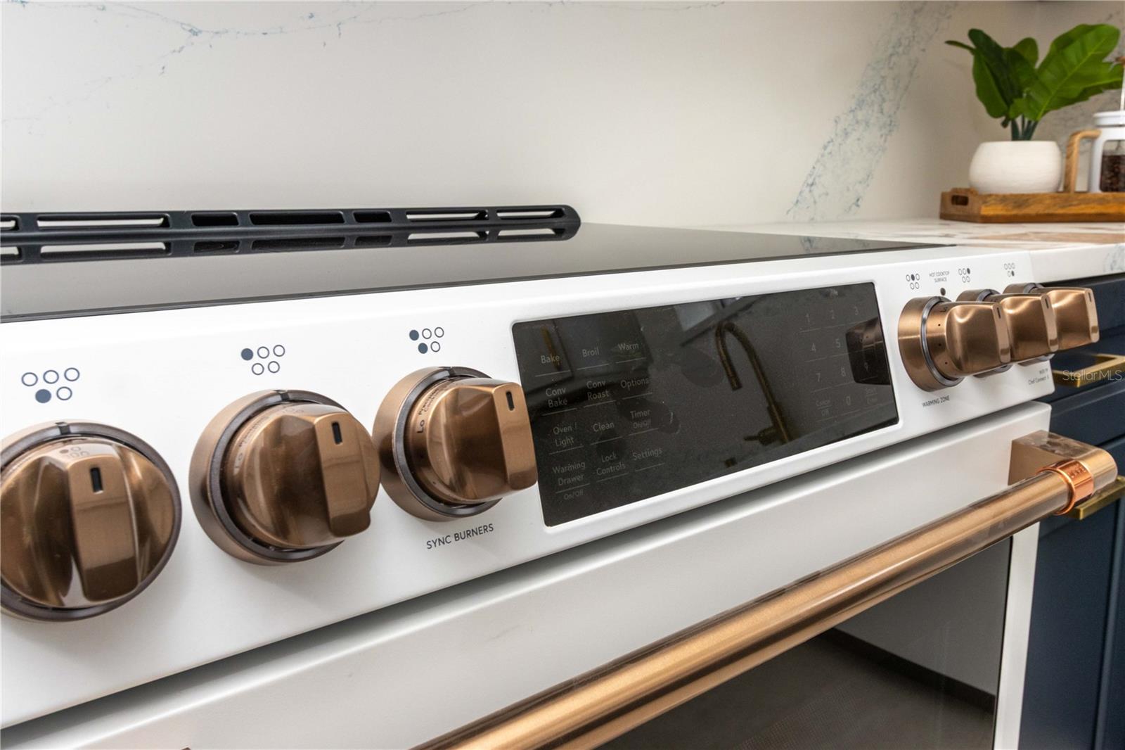 Image 17 of 36 For 107 8th Street