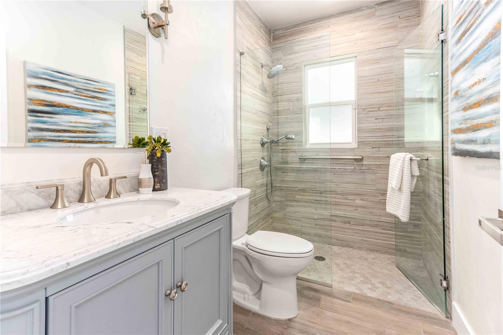 Image 21 of 36 For 107 8th Street