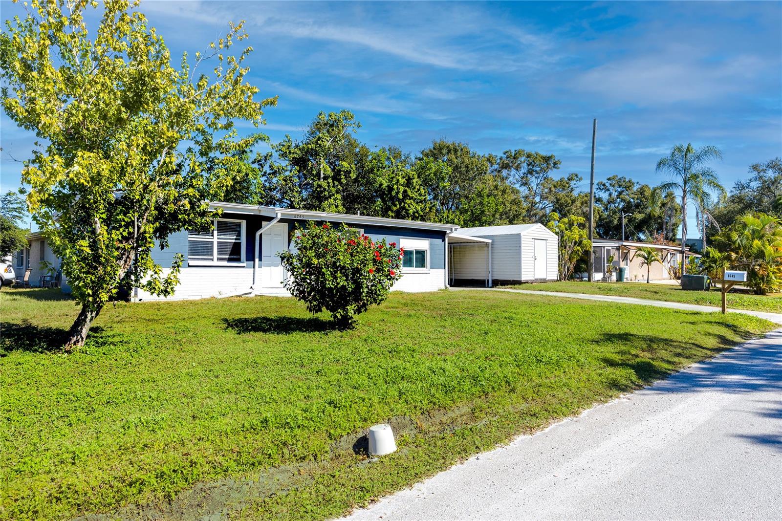 Image 7 of 34 For 6745 88th Avenue N