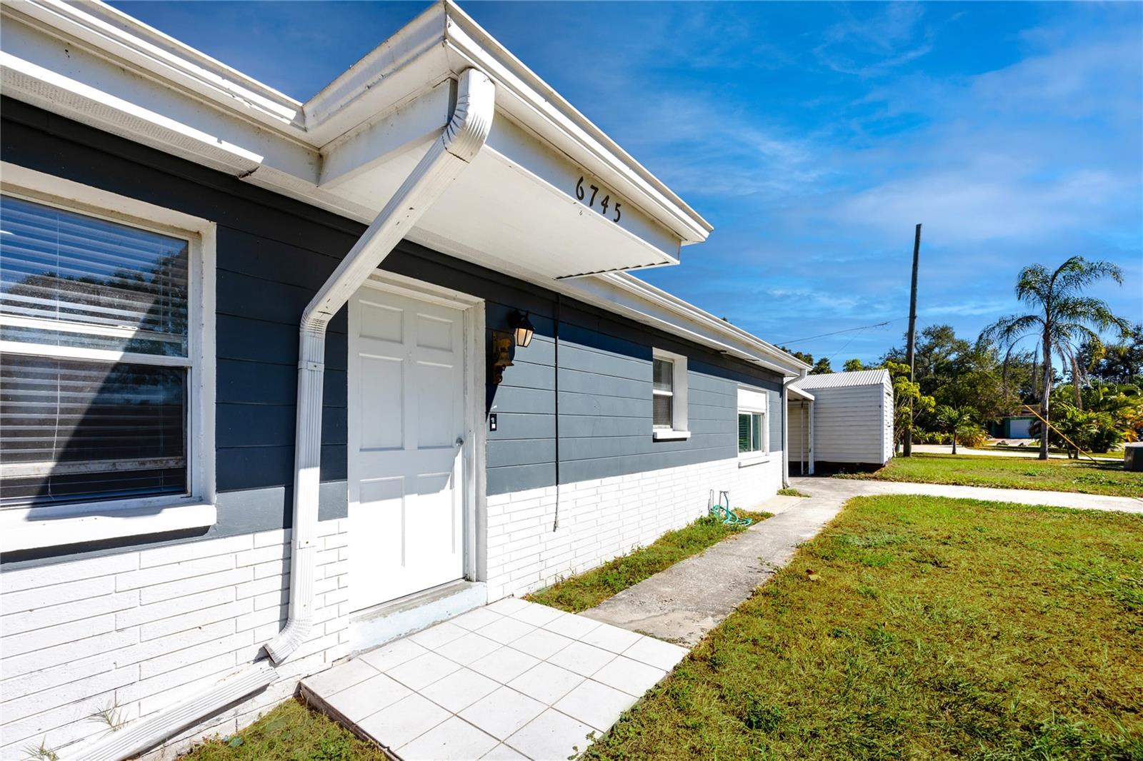 Image 9 of 34 For 6745 88th Avenue N