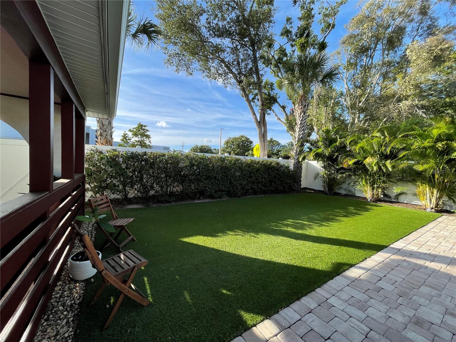 Image 17 of 50 For 4109 Bay Court Avenue