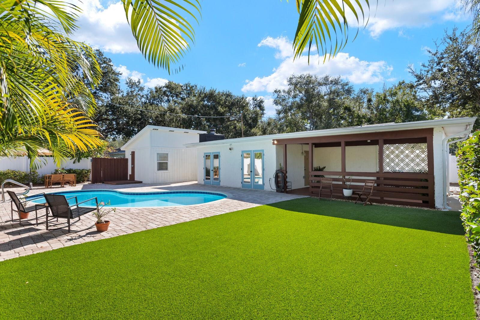 Image 2 of 50 For 4109 Bay Court Avenue