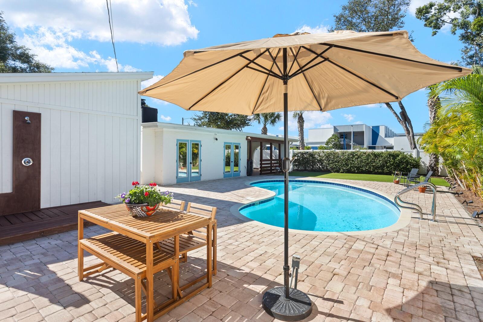 Image 20 of 50 For 4109 Bay Court Avenue