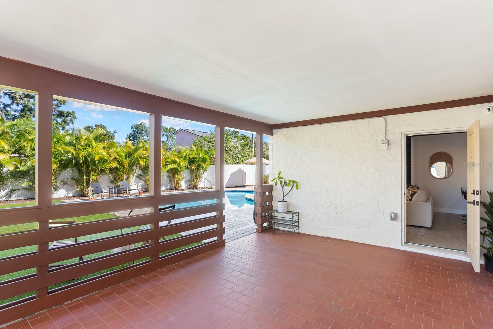 Image 22 of 50 For 4109 Bay Court Avenue