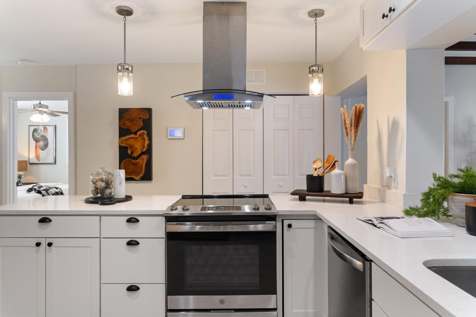 Image 26 of 50 For 4109 Bay Court Avenue