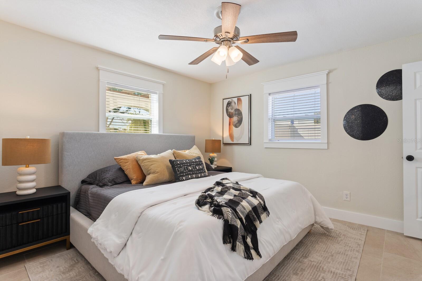 Image 28 of 50 For 4109 Bay Court Avenue