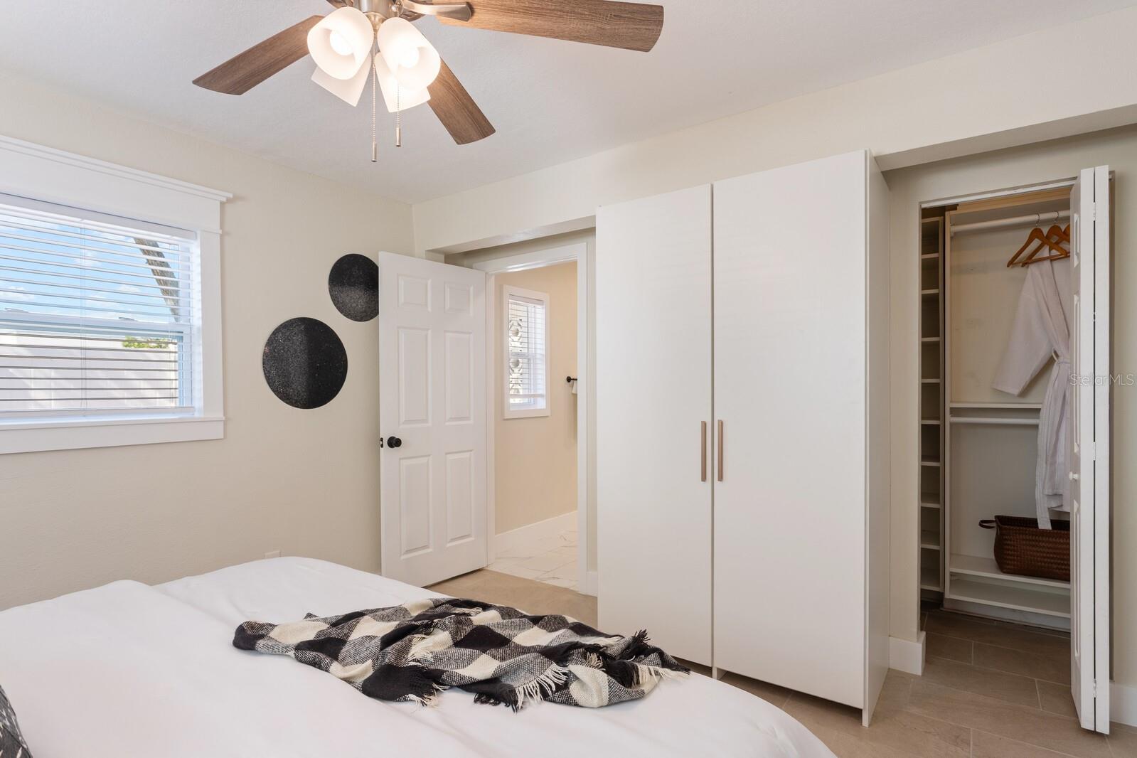 Image 31 of 50 For 4109 Bay Court Avenue