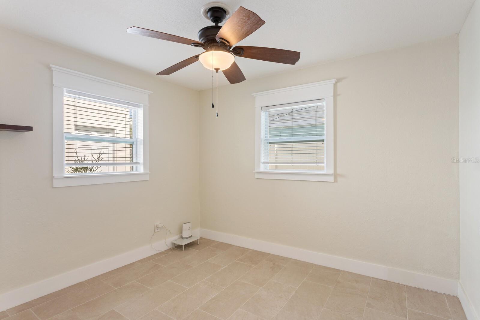 Image 34 of 50 For 4109 Bay Court Avenue