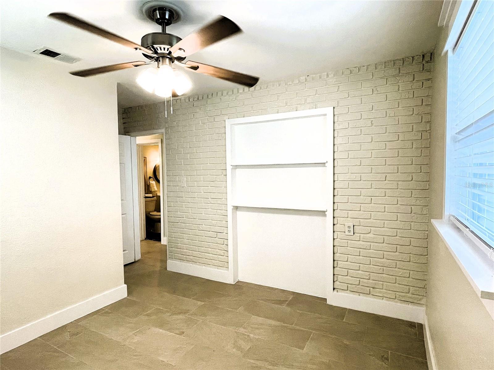 Image 38 of 50 For 4109 Bay Court Avenue