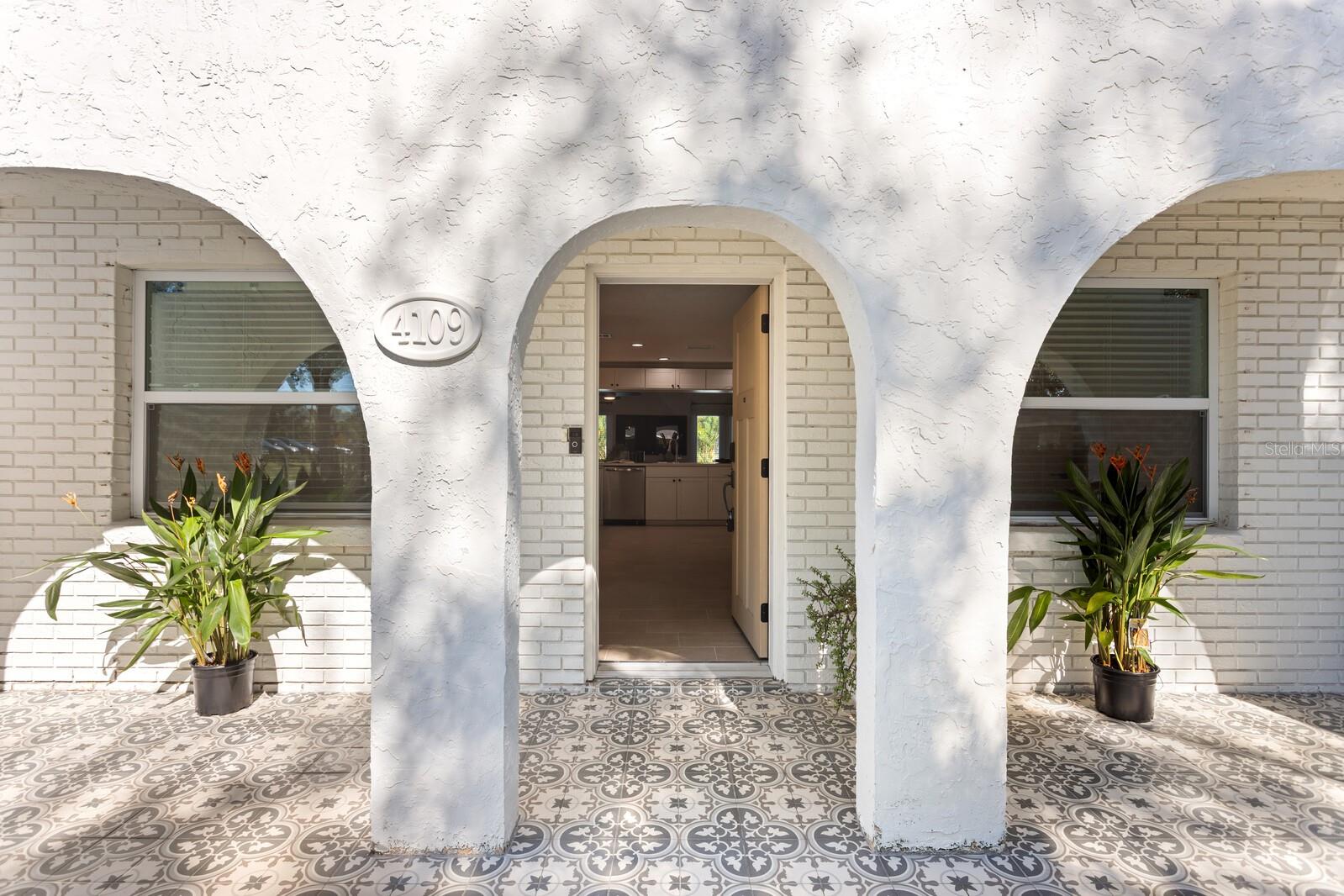 Image 4 of 50 For 4109 Bay Court Avenue