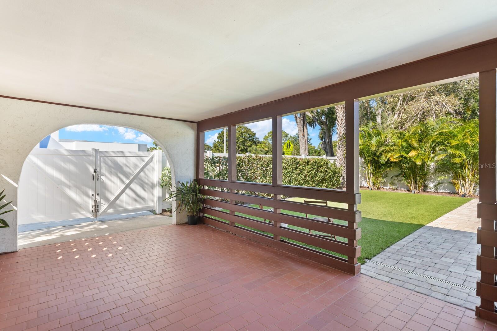 Image 41 of 50 For 4109 Bay Court Avenue