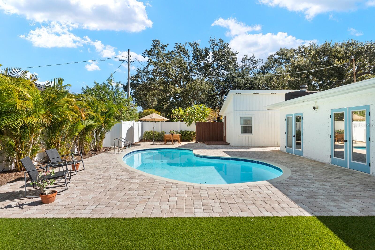 Image 42 of 50 For 4109 Bay Court Avenue