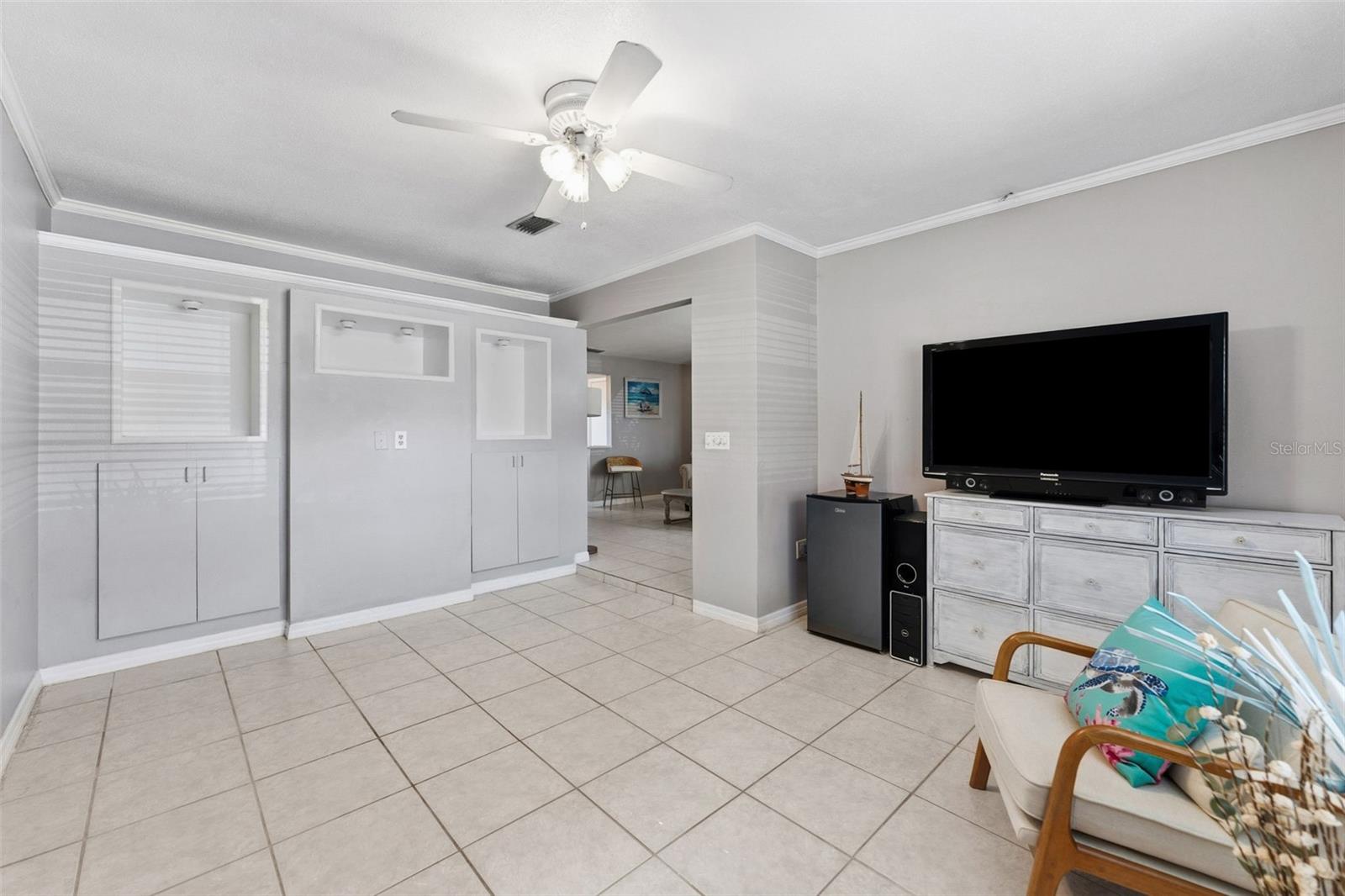 Image 10 of 39 For 6507 Los Altos Way