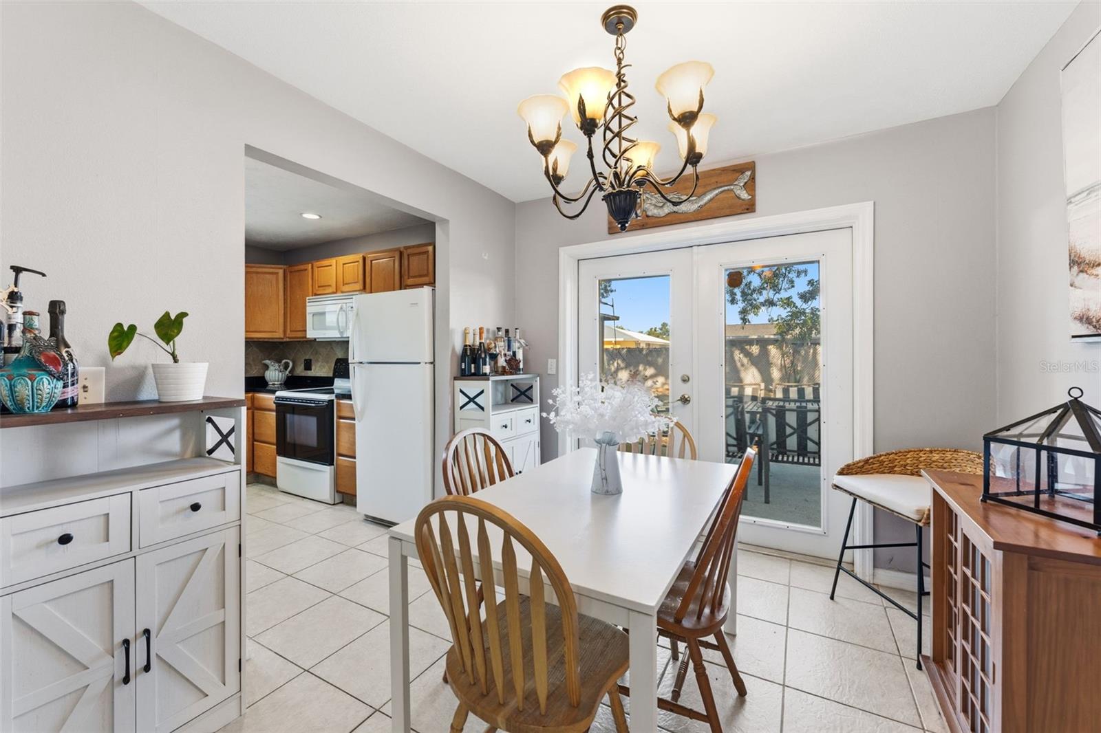 Image 14 of 39 For 6507 Los Altos Way