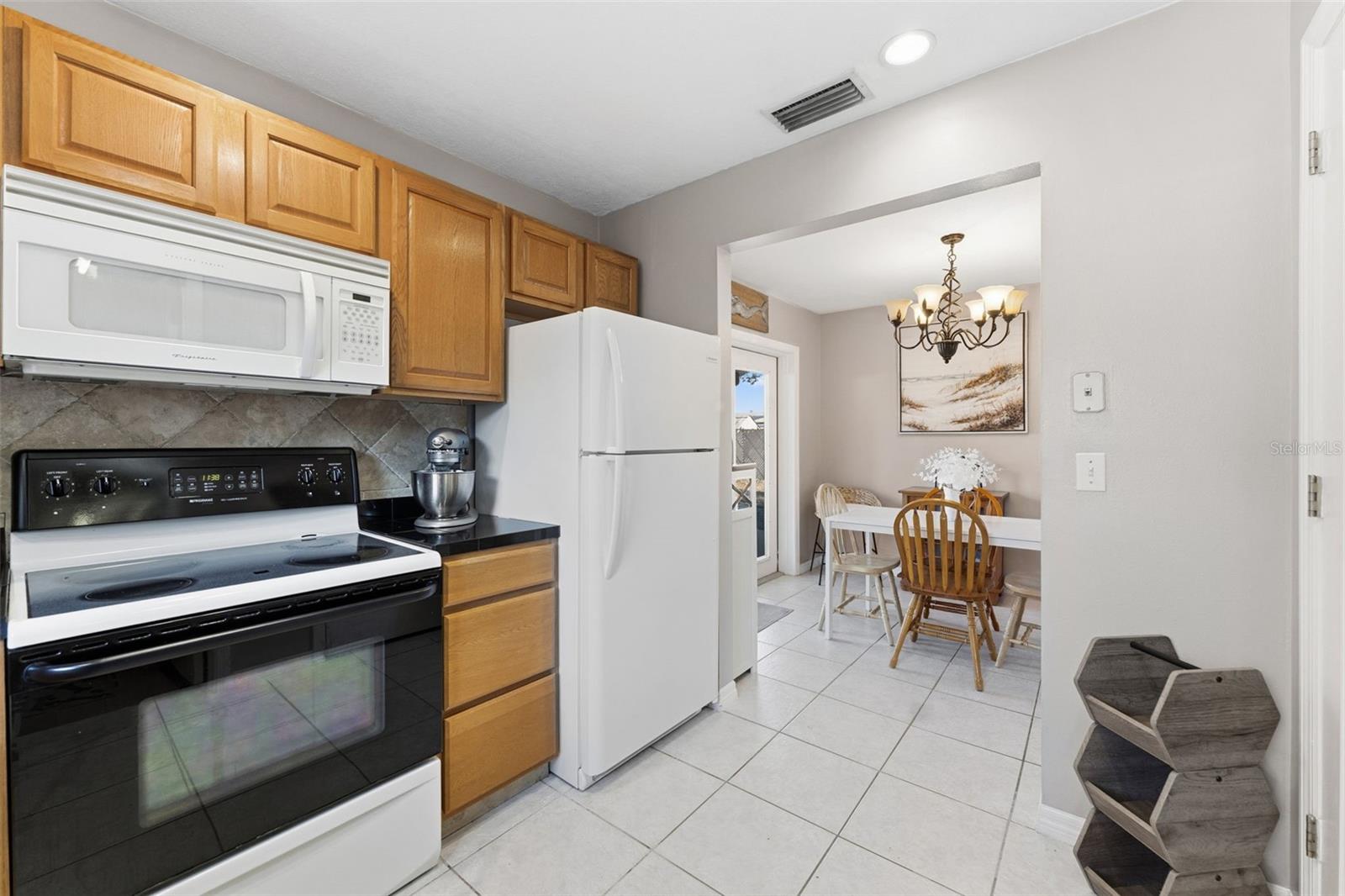 Image 20 of 39 For 6507 Los Altos Way