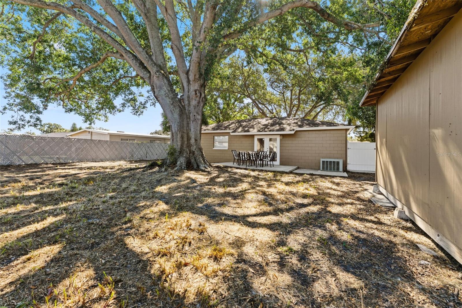 Image 33 of 39 For 6507 Los Altos Way