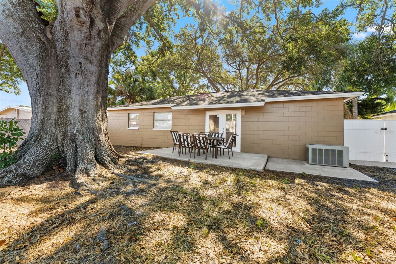 Image 34 of 39 For 6507 Los Altos Way