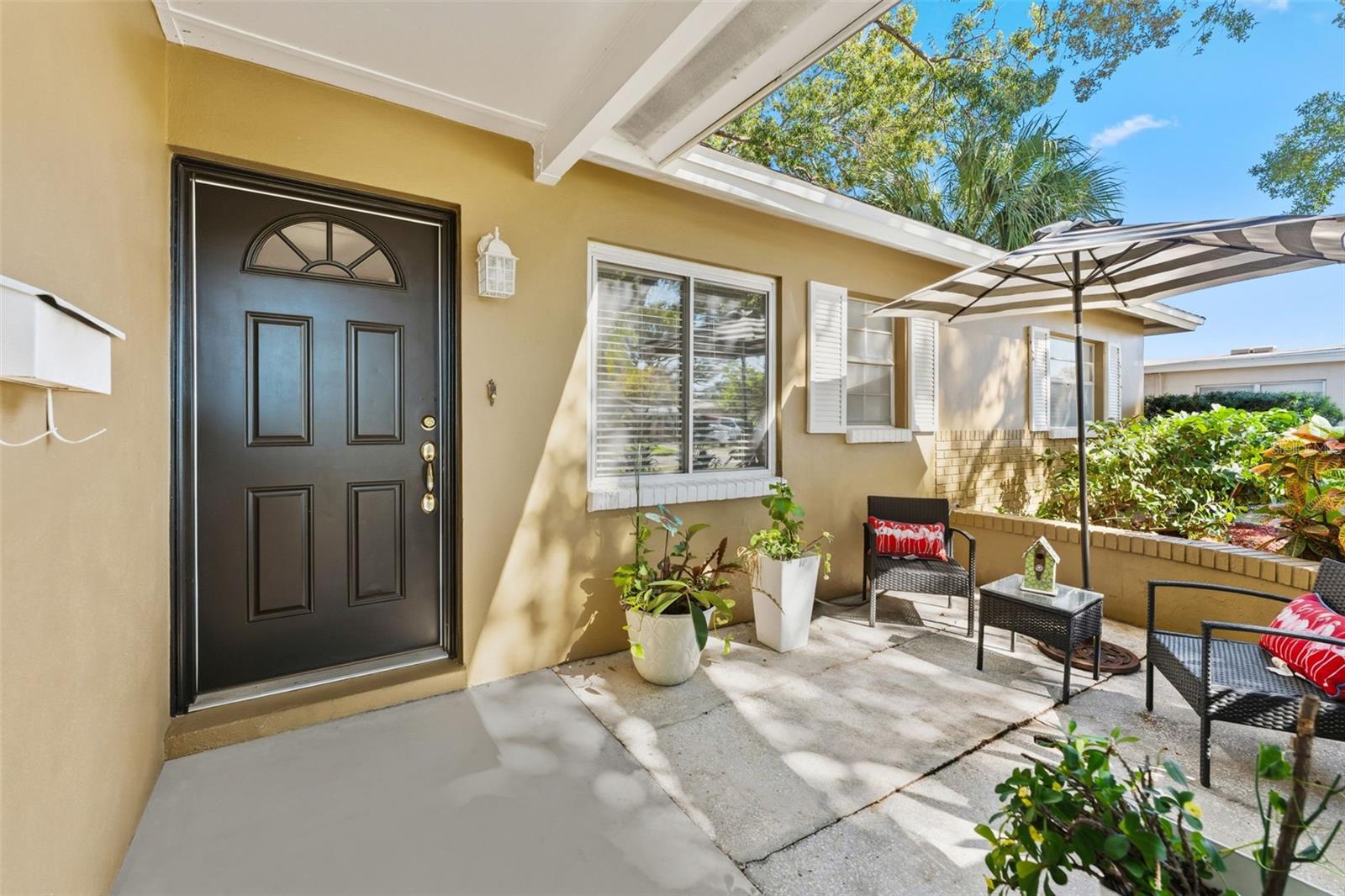 Image 5 of 39 For 6507 Los Altos Way