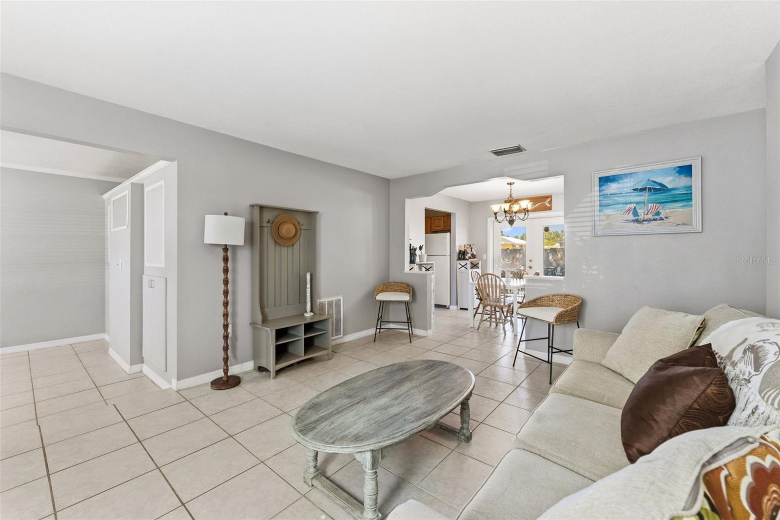 Image 9 of 39 For 6507 Los Altos Way