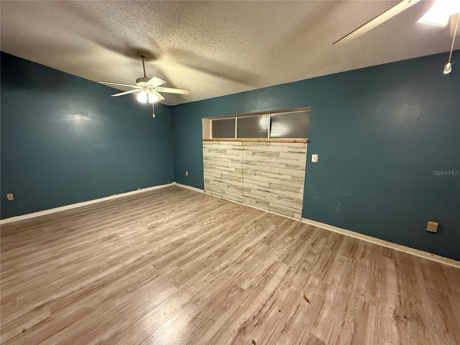 Image 2 of 13 For 10203 57th Way N