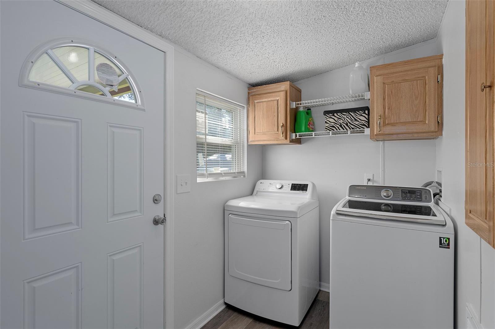 Image 19 of 49 For 4641 Slash Pine Avenue