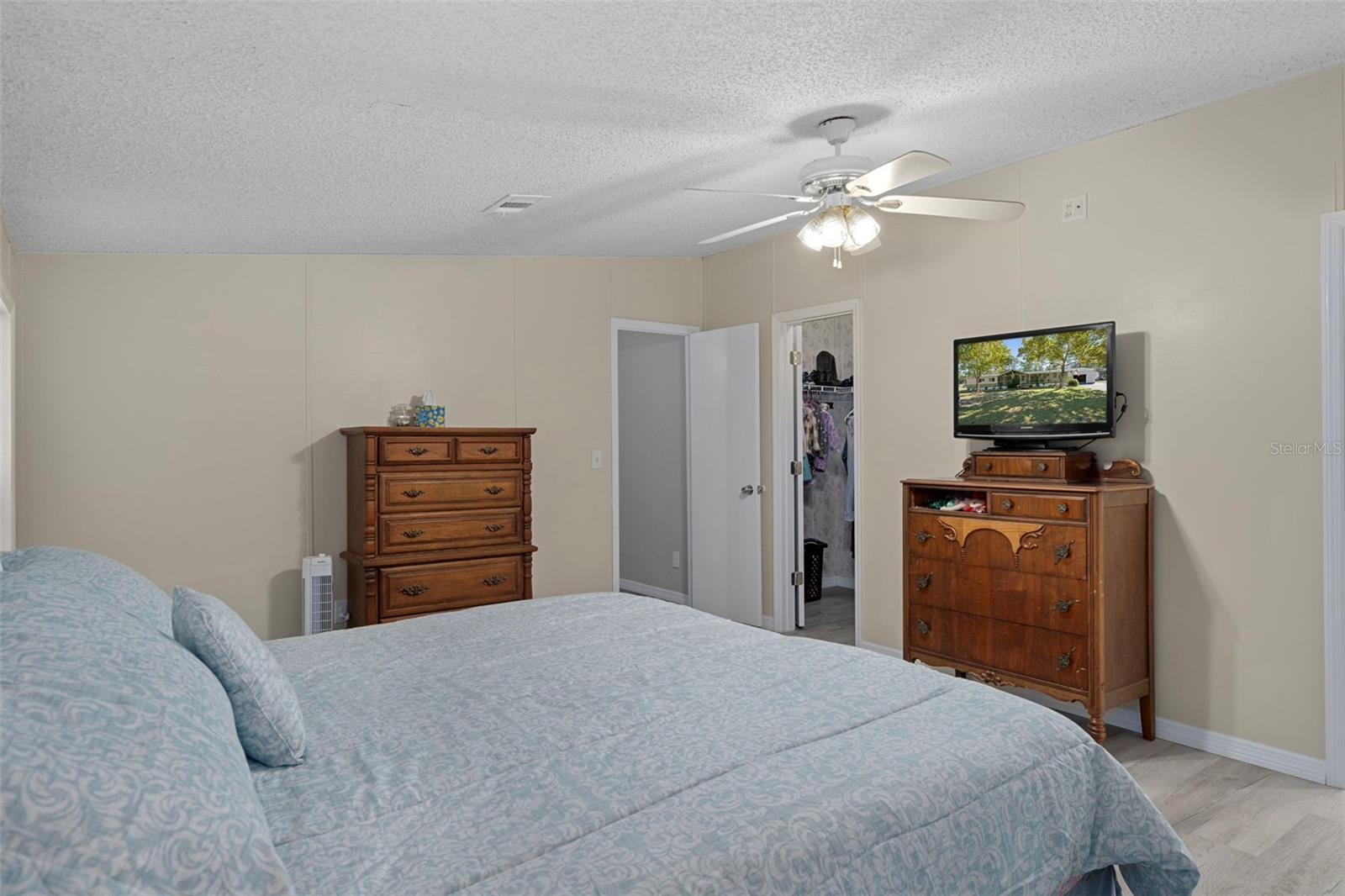 Image 24 of 49 For 4641 Slash Pine Avenue