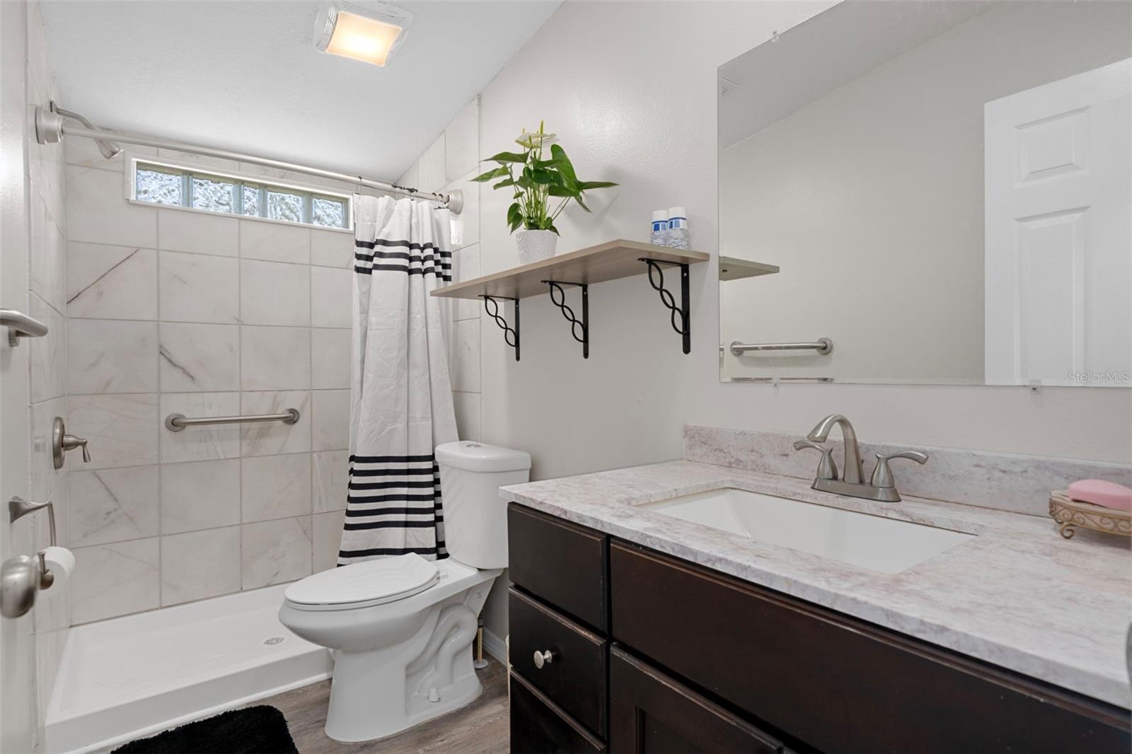 Image 33 of 49 For 4641 Slash Pine Avenue