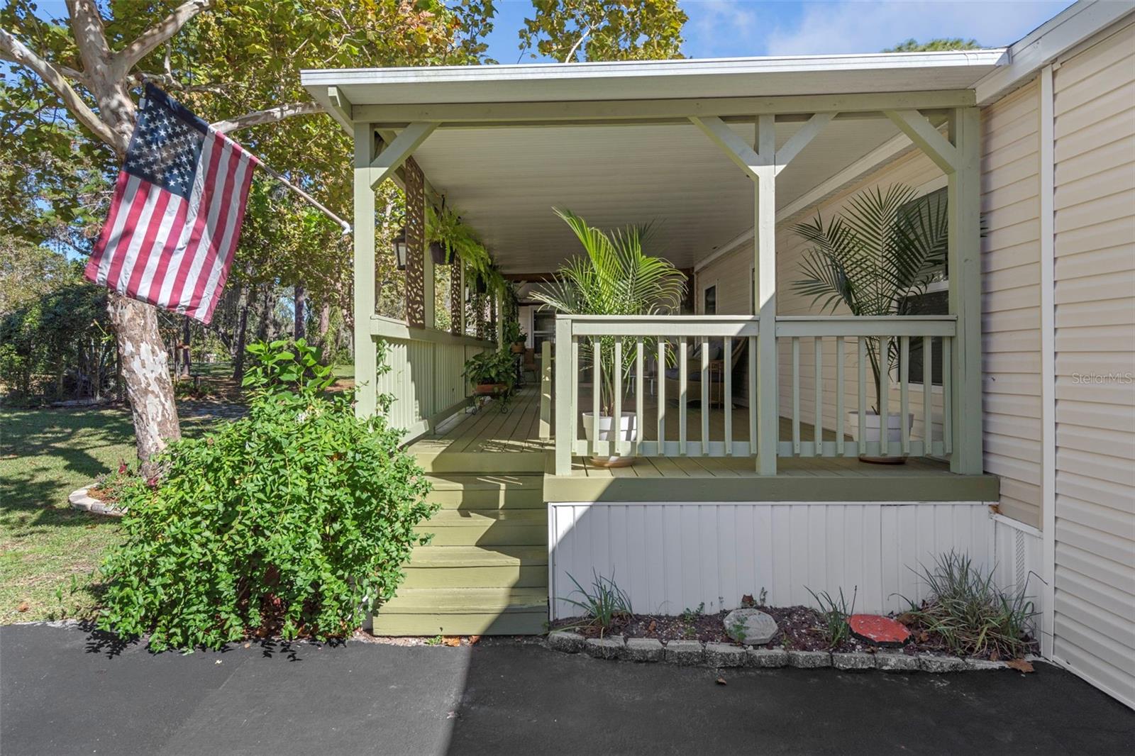 Image 5 of 49 For 4641 Slash Pine Avenue