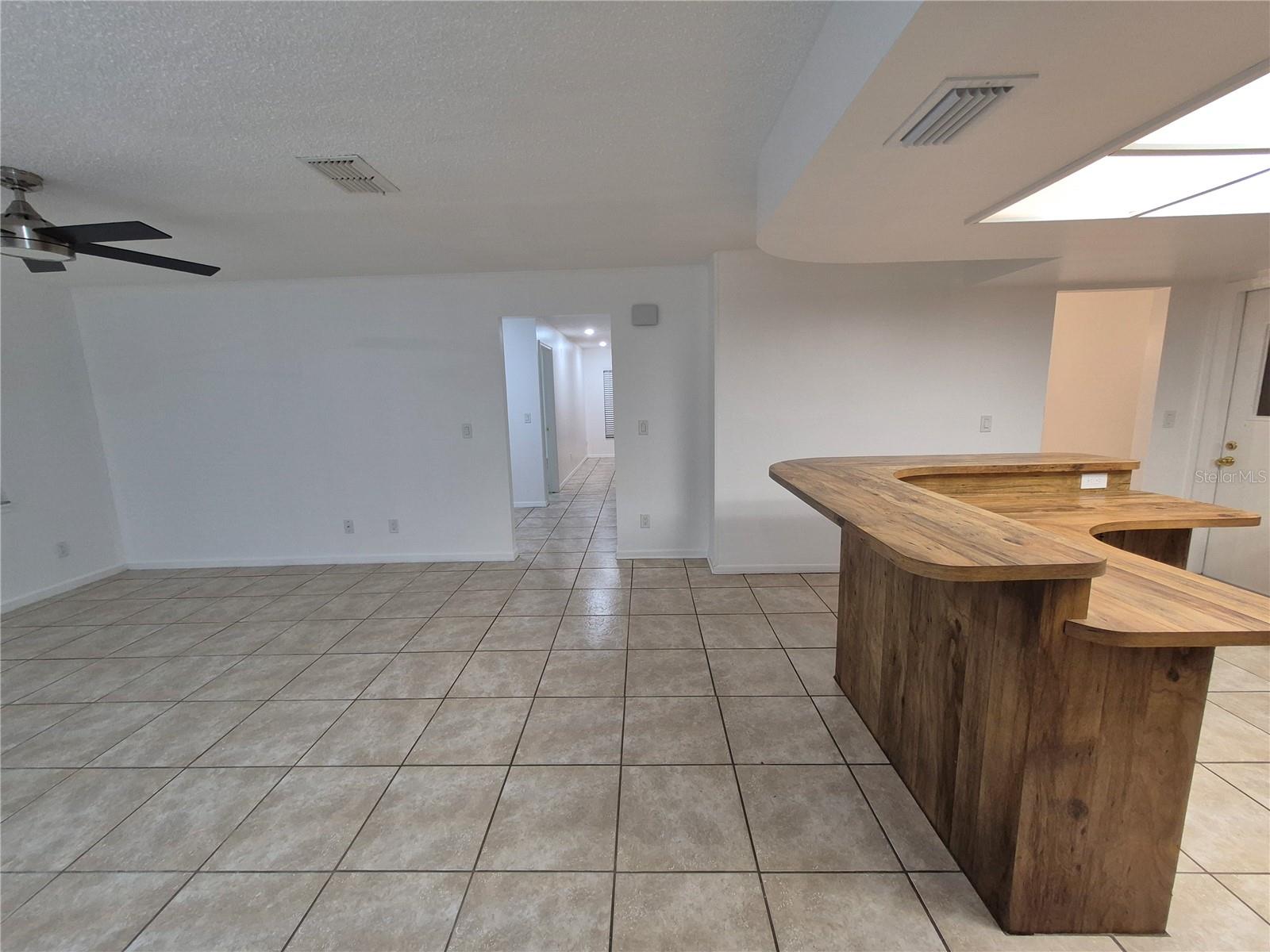 Image 14 of 43 For 2924 Ripplewood Drive