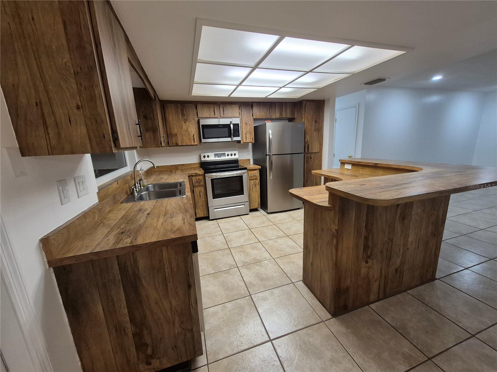 Image 16 of 43 For 2924 Ripplewood Drive