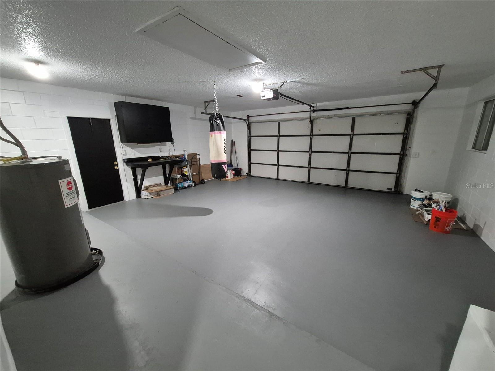 Image 32 of 43 For 2924 Ripplewood Drive