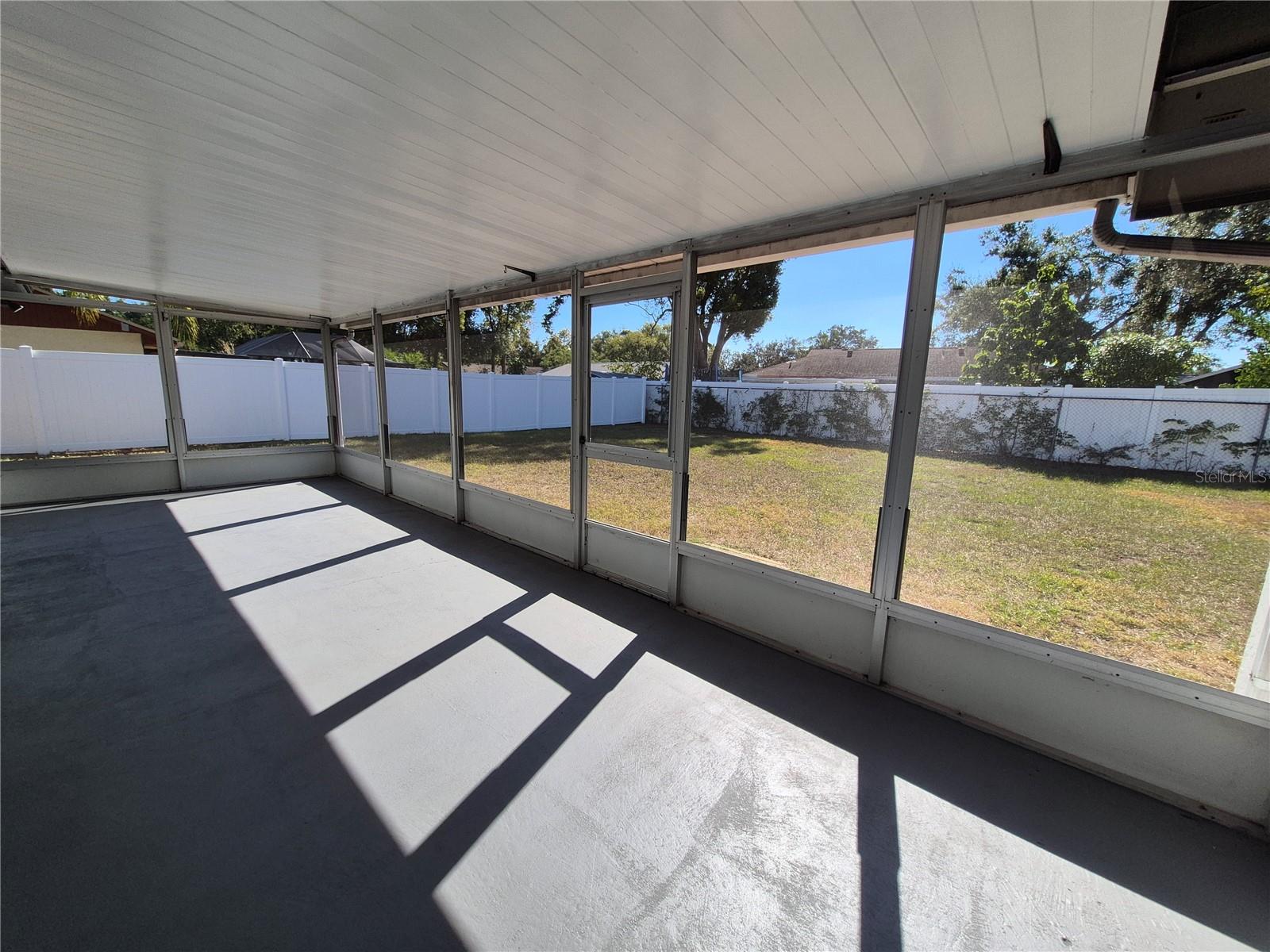 Image 35 of 43 For 2924 Ripplewood Drive