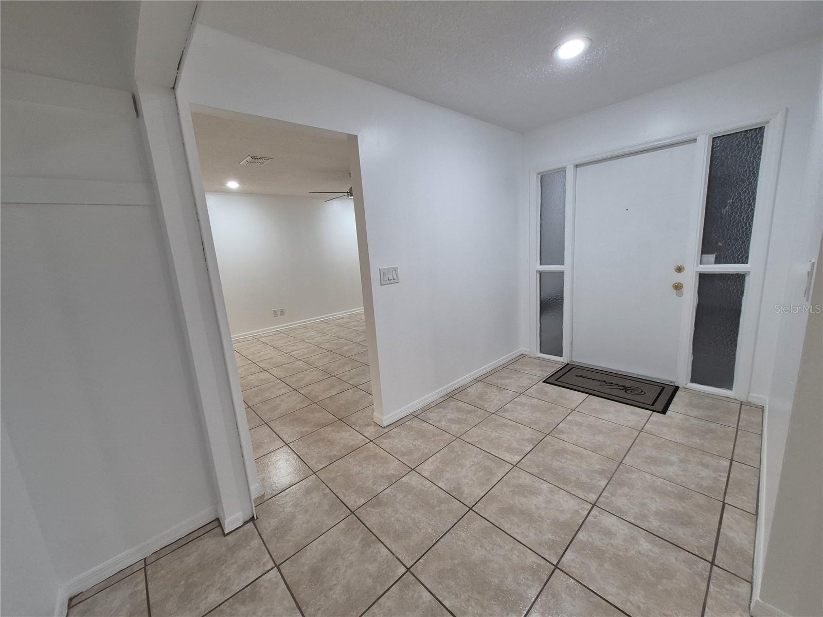 Image 5 of 43 For 2924 Ripplewood Drive