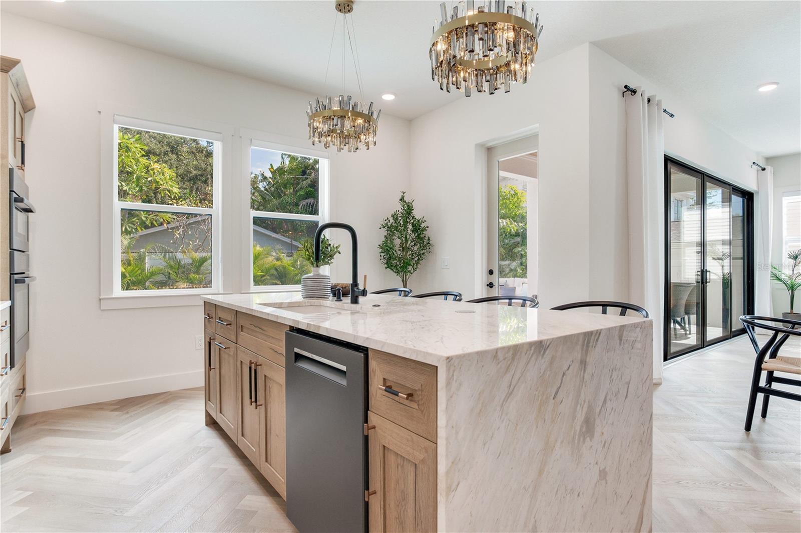 Image 18 of 33 For 2824 52nd Street S