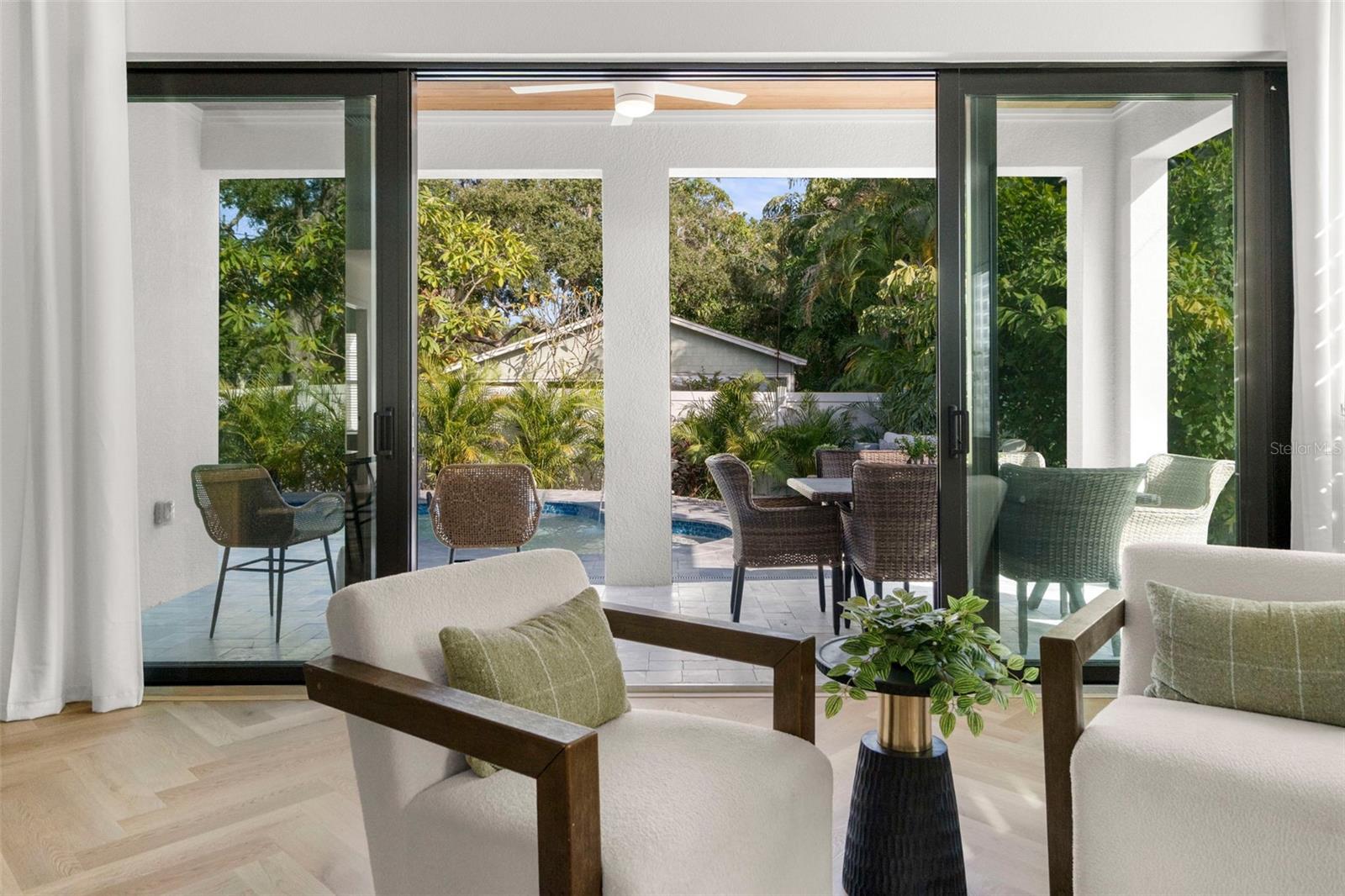 Image 22 of 33 For 2824 52nd Street S